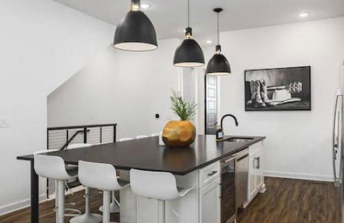 Gorgeous East Nashville House with Rooftop Patio, Garage, 9 Beds, 3 Miles to Downtown - Foto 15