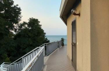 House with a terrace overlooking the sea - Foto 48