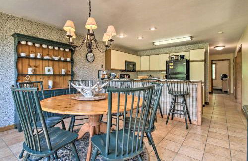 Timber Creek Townhome with 2 Decks and Mtn Views! - Foto 8