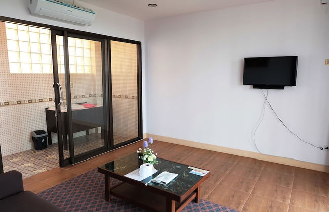 Onvara Place - Photo 8