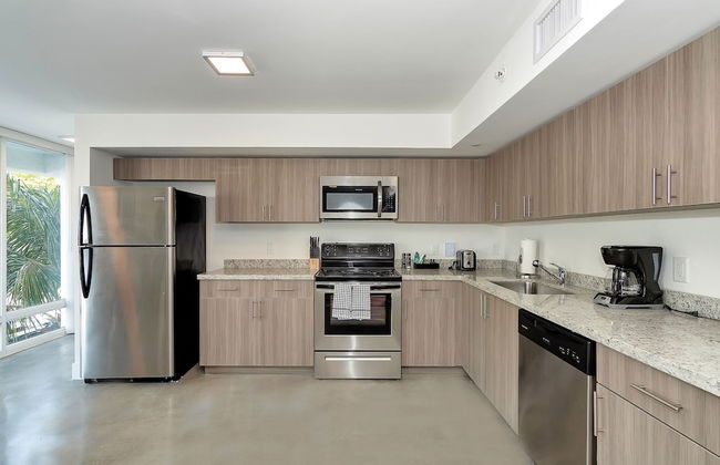 Roami at Grove 27 - Photo 81