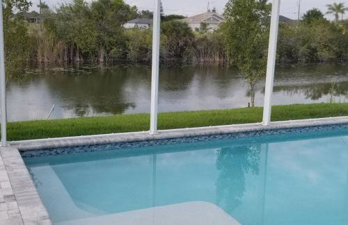 Stunning New Home in Cape Coral Florida - Foto 4