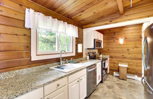 Cozy Lake Champlain Cottage with Private Beach! - Foto 12