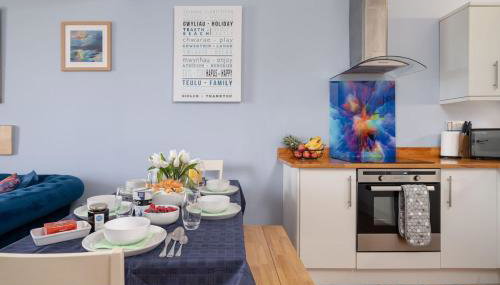 LLANSTEFFAN - SEABANK - a lovely holiday home on the beach front - Foto 2