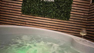 The Telephone exchange very quaint hot tub stay - Foto 3