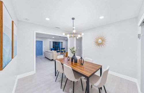 SUN VILLA Heated Pool Near Hard Rock & Beach - Foto 8