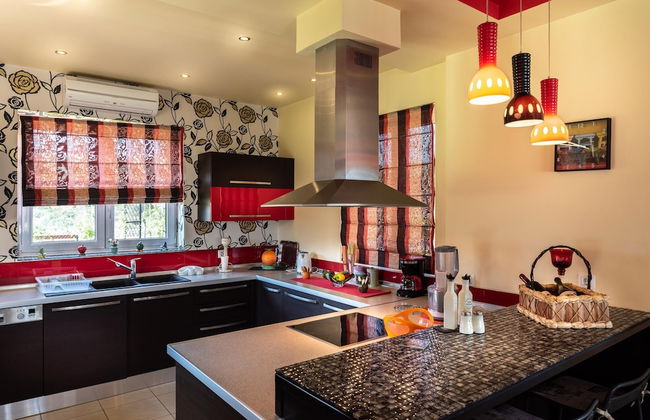 Paramithia Villa - Photo 9