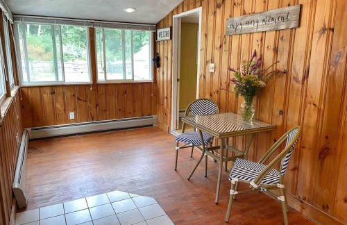 Nothing Fancy Older Pet Friendly Home near I 95 - Foto 3