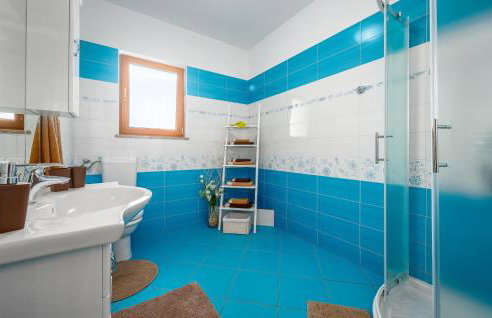 Two-Bedroom Holiday Home In Tinjan - Foto 41