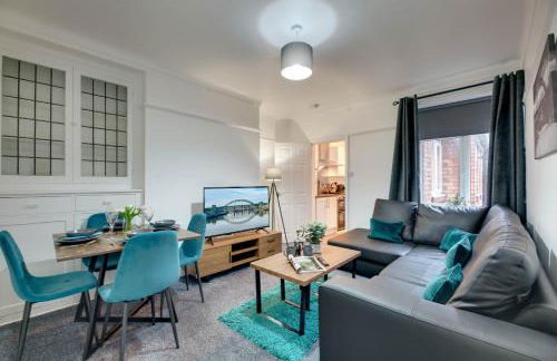 Brandon Grove Stay Sleeps 6 by Week2Week - Photo 1