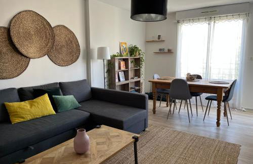 Charmant appartement ensoleillé-Terrasse - PARKING Gratuit - Isle sur la Sorgue - Photo 2