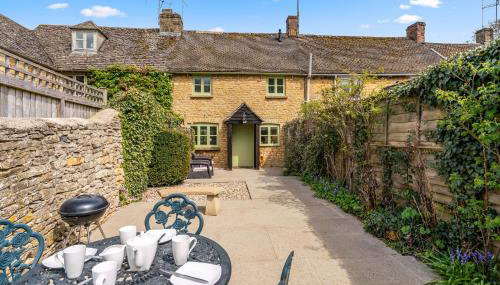 Forsythia Cottage - Photo 3