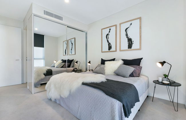 St Leonards Self-Contained Apart 803 NOR - Photo 3