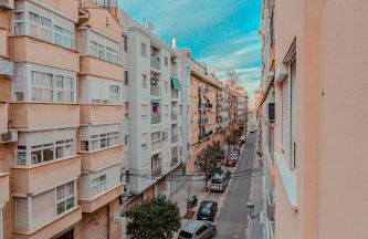 Cabanal Beach House - 10 min to ocean , FastWifi , SmartTV, AC - Foto 3