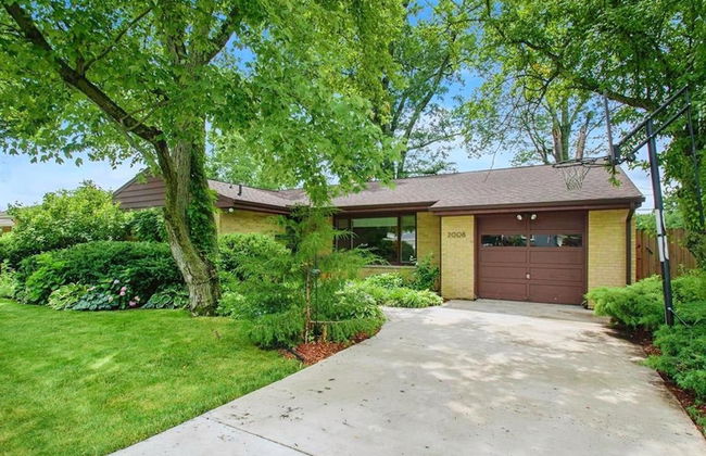 Mid Century Modern 30 Minute Walk to Notre Dame 3 Bedroom 3 Full Bath 2008 - Foto 22