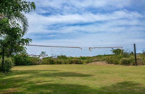 RJ Residencial Beira Mar Maravilhosa Casa Frente Mar da Pinheira com piscina - Foto 36