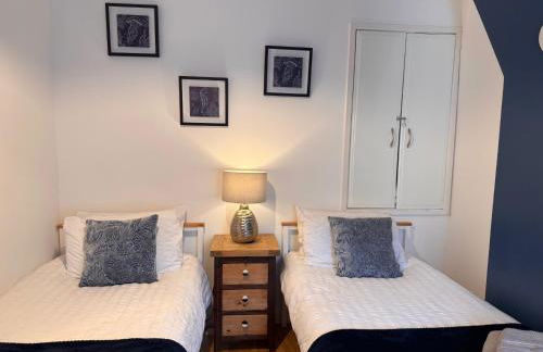 Two Bedroom, Madoc Terrace, Conwy - Foto 8