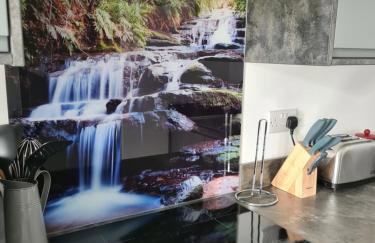 Modern River View Mytholmroyd Apartment - Photo 14