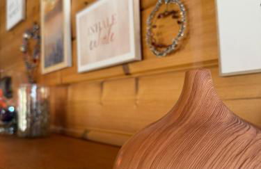 Blockbohlen HolzHaus mit Sauna, Outdoor Jacuzzi und BadeTeich - Foto 4