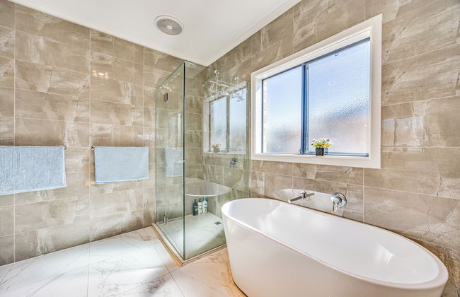 StayAU 6BR Deluxe Lakeview Point Cook - Foto 60