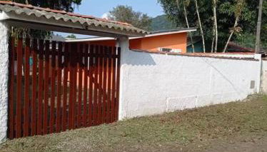Casinha Perequê-Acú 600m / praia - Foto 2