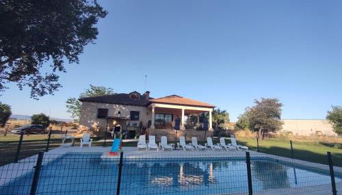 Aldea de Cabañeros - Foto 2