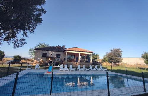 Aldea de Cabañeros - Foto 2