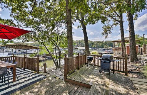 Lakeside Home with Boat Dock in Sunrise Beach - Foto 23