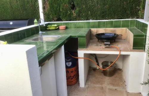 Casa de 2 dormitorios con piscina, 2 terrazas privadas, WIFI, BBQ - Photo 23