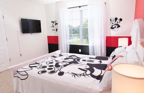 Marvelous Villa, South facing pool and hot tub, themed bedrooms near Disney - Foto 27