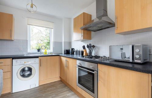 CONTRACTORS, Central MK, Free off street Parking, close to amenities, Managed by Chique Properties Ltd - Foto 28