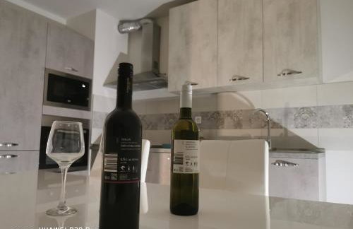 CITY CENTER PEARL #new#free reserved parking in garage elevator direct access#business and pleasure#city view&balcony&sunny&cafes&markets&tram#city center#working room#2 toliets#2 bedrooms - Photo 44