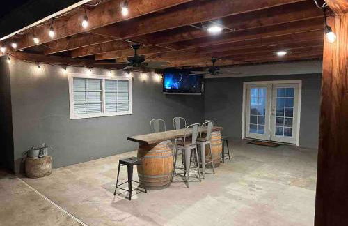 Rustic Retreat 3 bd/2 bth - Large Family Game Area - Foto 4