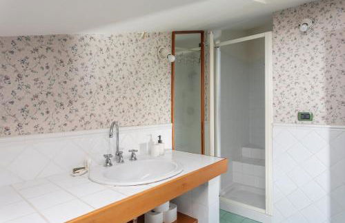 Villa Ray - Front row beachfront with garden - Foto 29