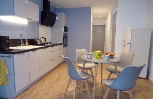 maison de ville en plein cœur de Jonzac - Photo 3