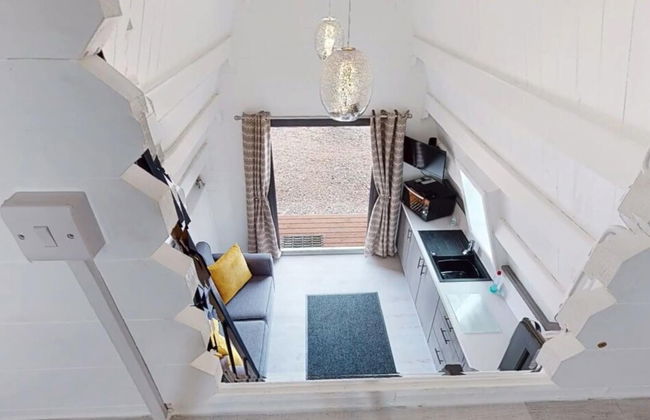 Acdc Glamping, Campervan , Caravan and Tent Resort - Photo 54