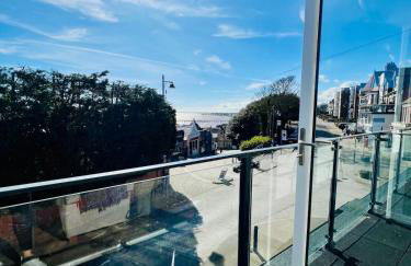 Stylish 3 Bed Apt Sea Views Near the Beach 2B - Foto 22