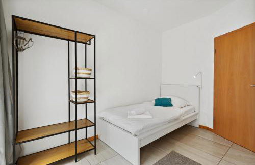 Groß, modern, vollausgestattet, gemütlich mit Küche und Parkplatz für Urlaub oder Business - Foto 25