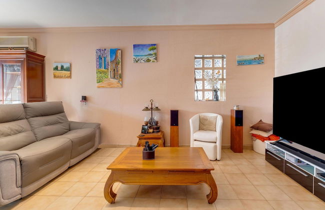 Villa With Swimming Pool in Sorgues - Foto 19