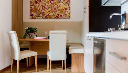 Giotto - Lovely & Central - Photo 2, Other