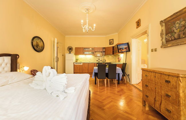 Prague Siesta Apartments - Photo 58