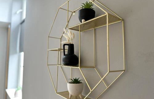 Great offers on Long Stays!! LaLuNa Apartments - Foto 69