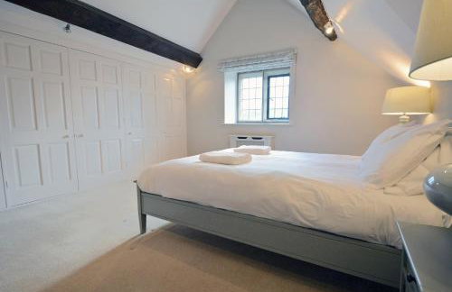 Postman's Knock - Photo 15