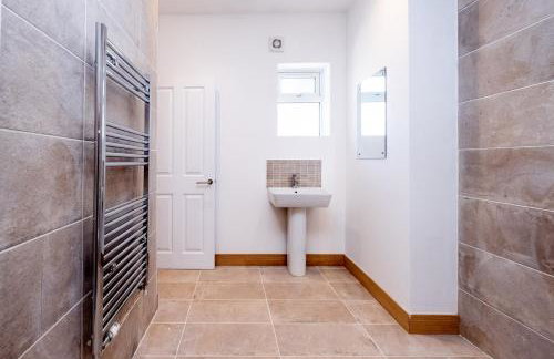 Birch - Three Tuns Apartments - Pettistree, Wickham Market - by Aldeburgh Coastal Cottages - Foto 12