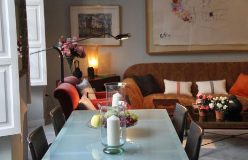 Elegant 2 Bedroom Apartment in Historic 1882 Building Central Sevilla Private Parking & Country Club Access - Foto 11