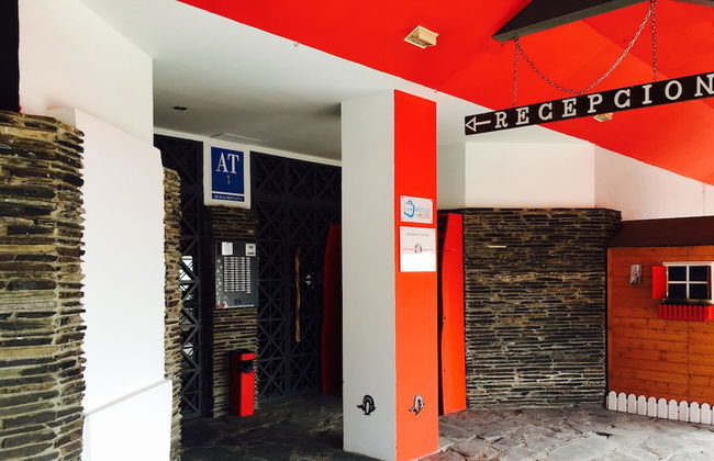 Inside Plaza Sierra Nevada - Foto 2