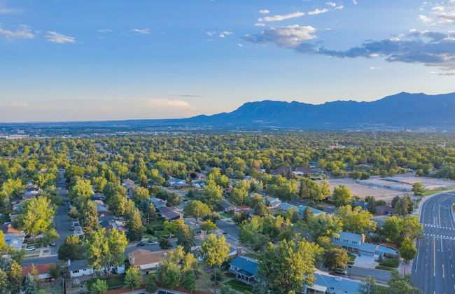 Palmer Park Trails & Space 4 Bdrm Cntrl Location - Foto 36