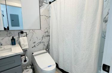 3br Gem Skyline Views, Laundry & Central Air - Foto 16