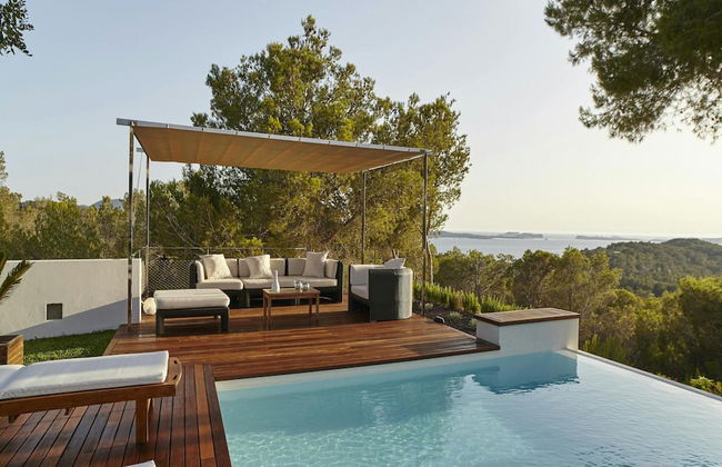 Luxury Villa With sea and Sunsets Views - Photo 32