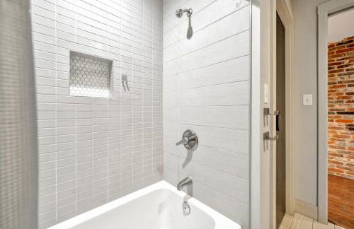 Ideal Spot Near 4th Street Live & Local Dining - Foto 36